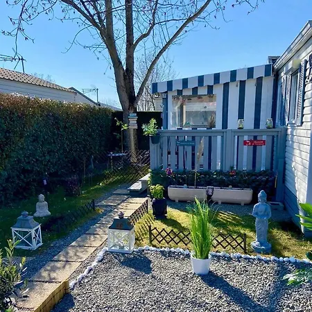 Mobil Gere Par Un Particulier - Camping Le Clos Du Moulin - Calme Et Familial (adults Only) * La Bernerie-en-Retz