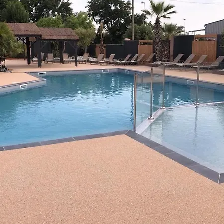 Mobil Gere Par Un Particulier - Camping Le Clos Du Moulin - Calme Et Familial (adults Only) * La Bernerie-en-Retz